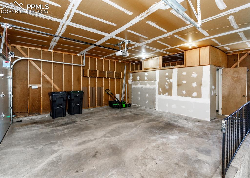 Image 42 of 50: Oversized 2-Car Garage