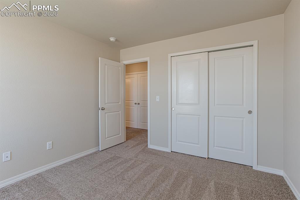 Image 14 of 25: *Photos of previously completed inventory home of same floor plan. Selectio