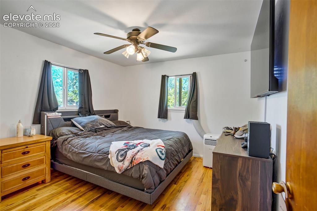 Image 16 of 39: Bedroom 1