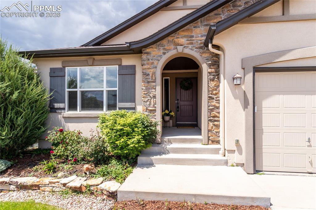 Image 2 of 50: Entry