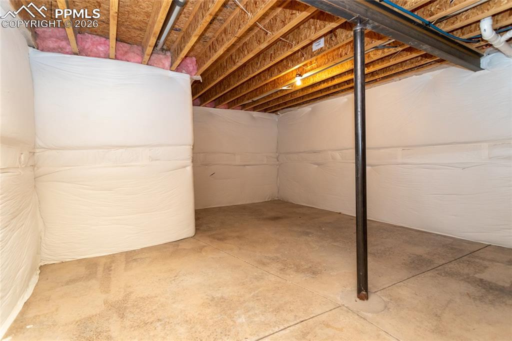 Image 41 of 50: Storage