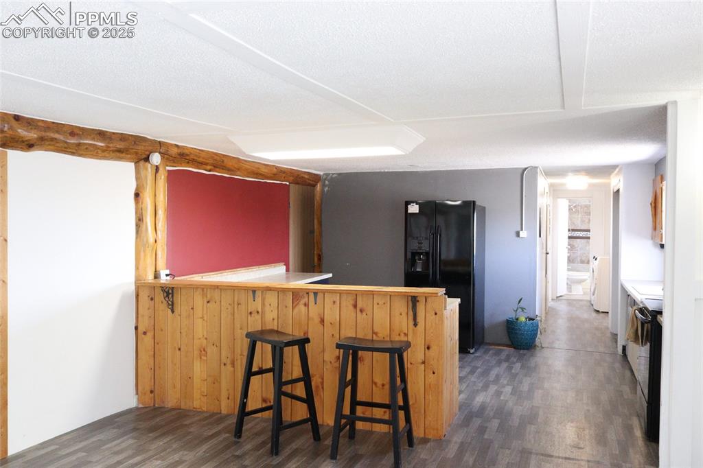 Image 11 of 29: Kitchen