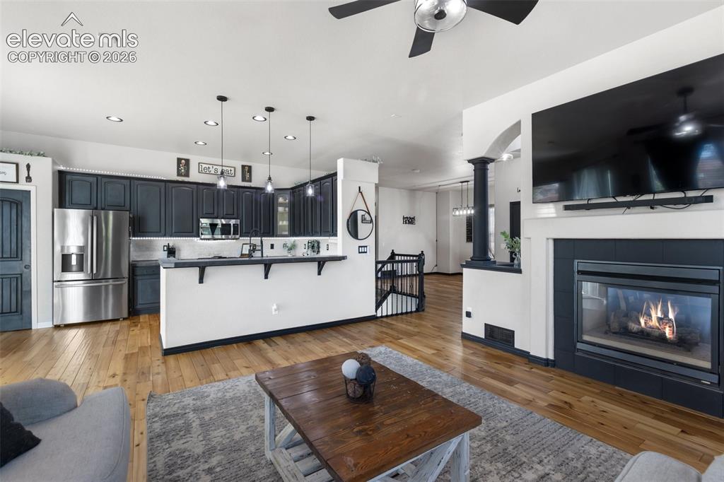 Image 13 of 41: Family Room