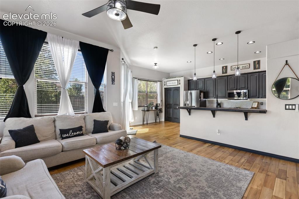 Image 4 of 41: Family Room