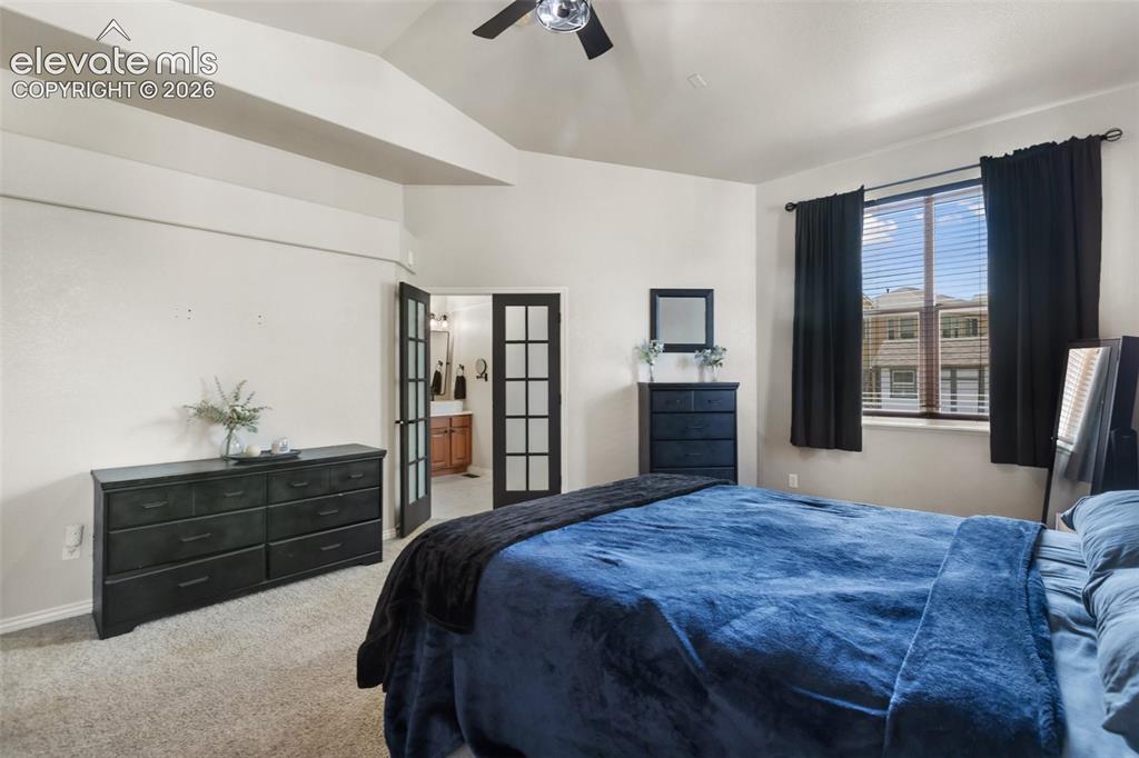 Image 41 of 41: Bedroom