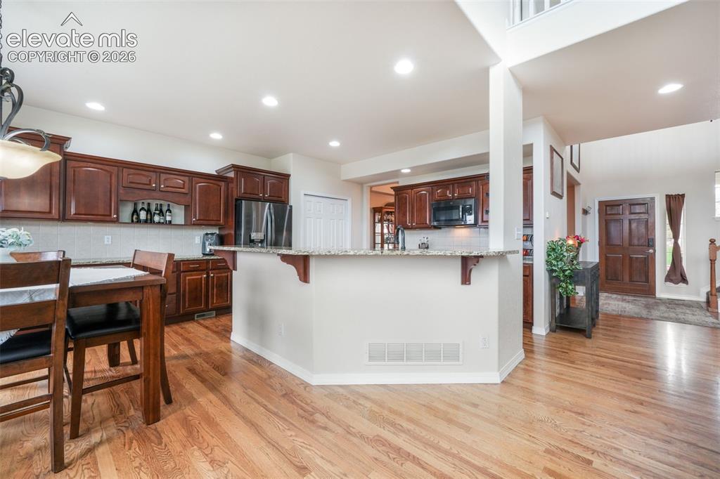 Image 9 of 50: Dining Room