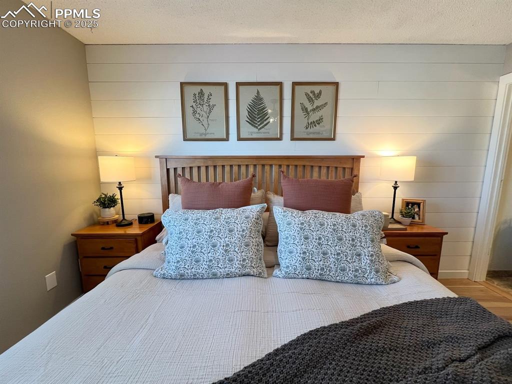 Image 18 of 35: Master Bedroom
