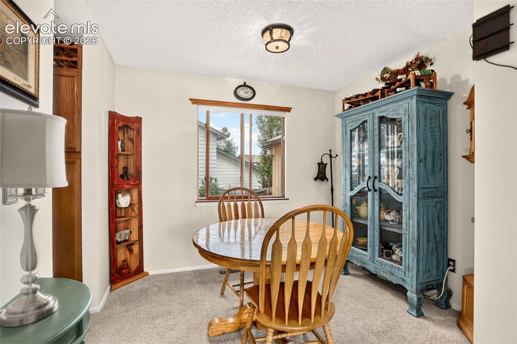 Image 16 of 41: Dining Area