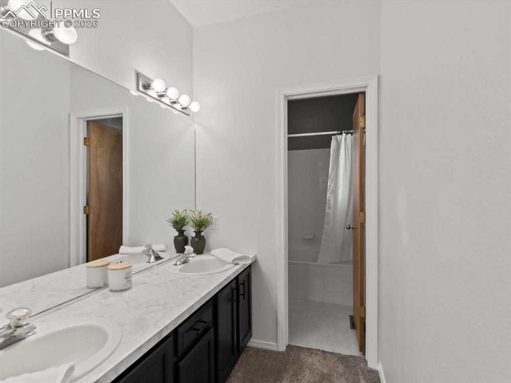 Image 15 of 36: Master Bathroom