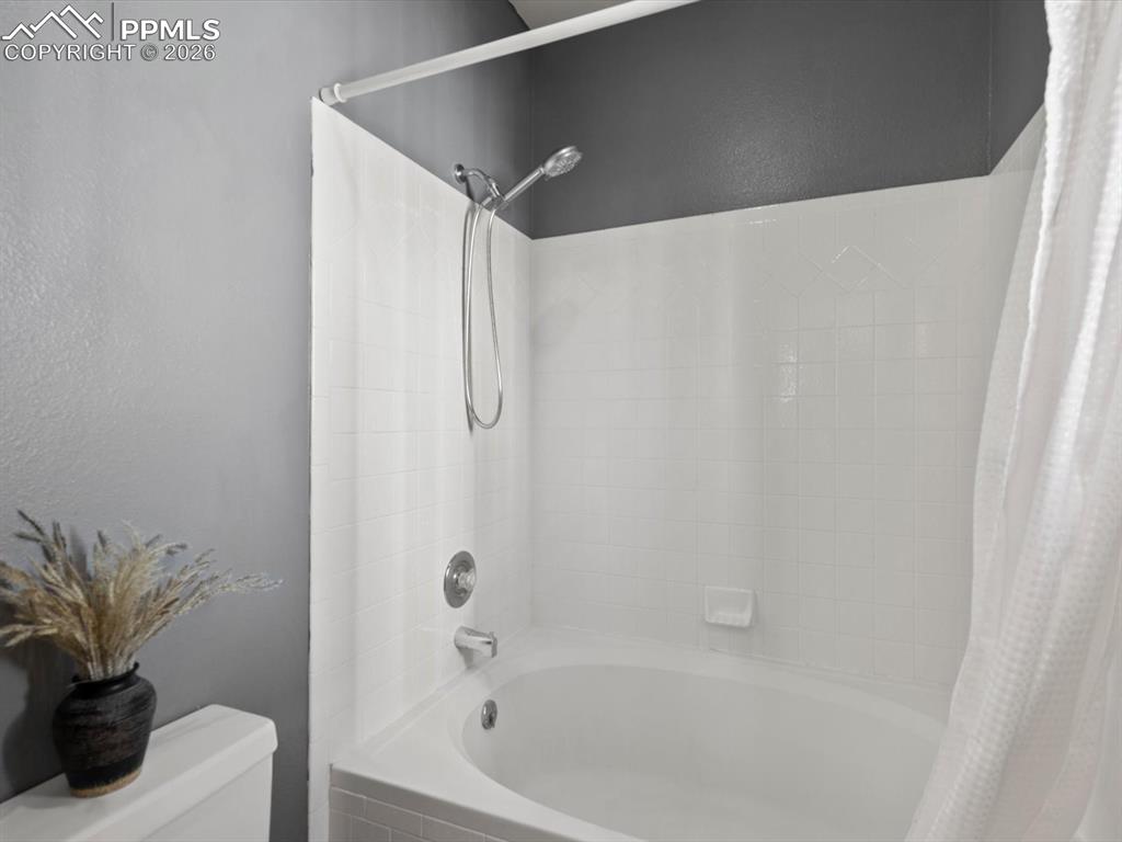 Image 16 of 36: Master Bathroom