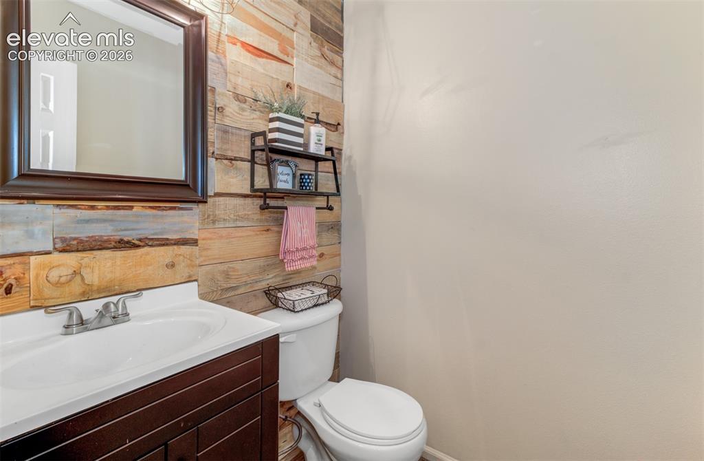 Image 12 of 26: Bathroom