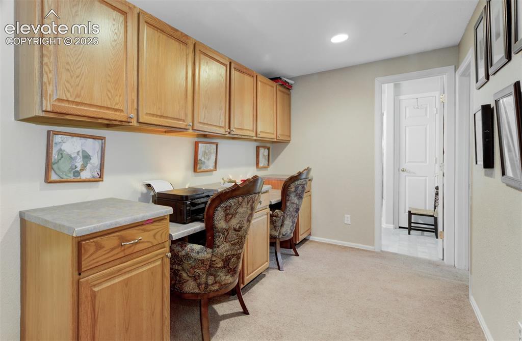 Image 22 of 26: Additional office space/storage