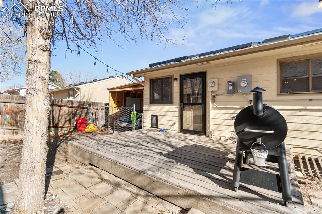 Image 32 of 44: Back Yard