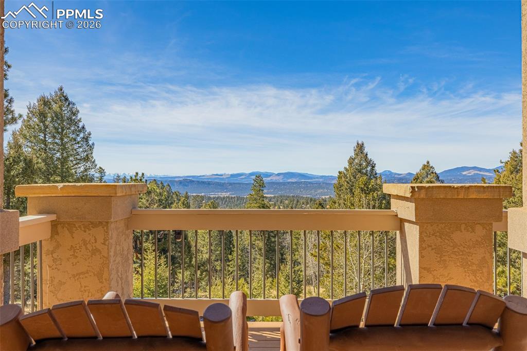 Image 14 of 47: Balcony