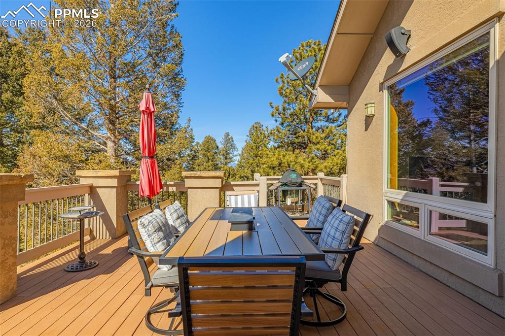 Image 16 of 47: Deck