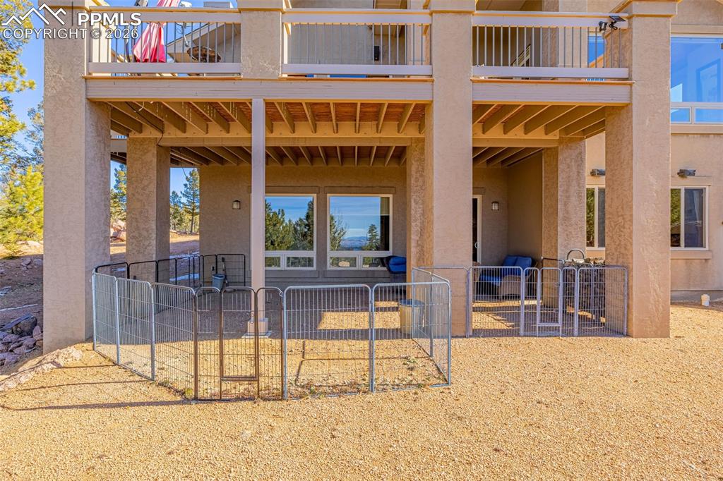 Image 41 of 47: Back of Structure