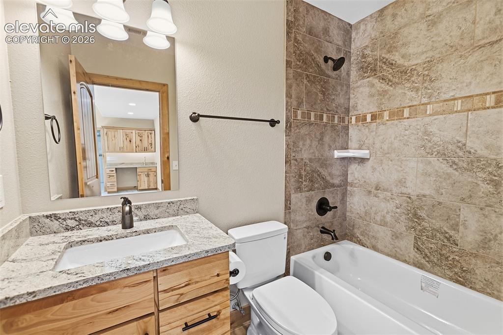 Image 19 of 37: Lower Level Bath