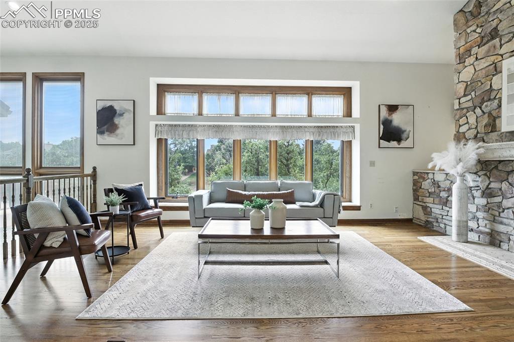 Image 15 of 50: Family Room