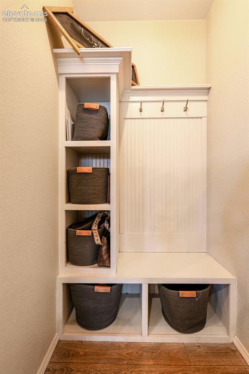 Image 14 of 35: Mud Room