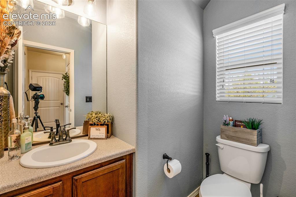 Image 15 of 35: Bathroom