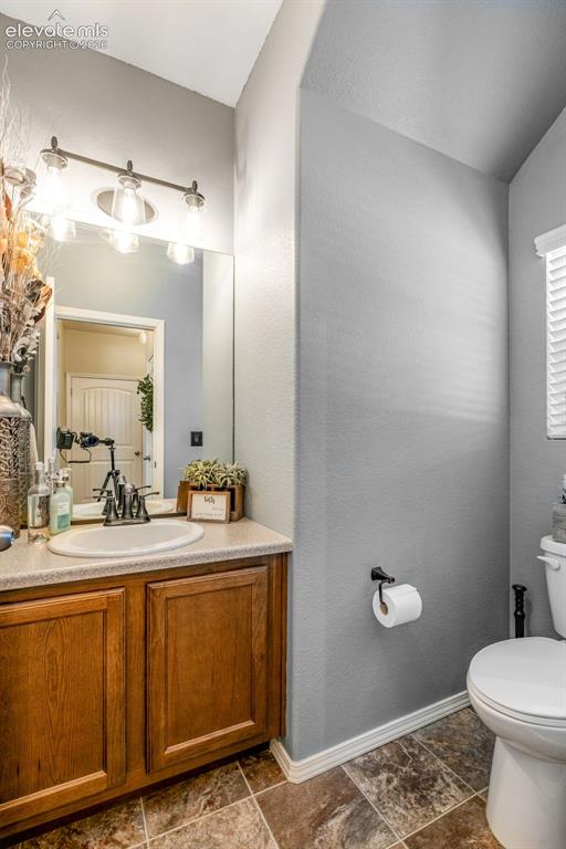 Image 16 of 35: Bathroom