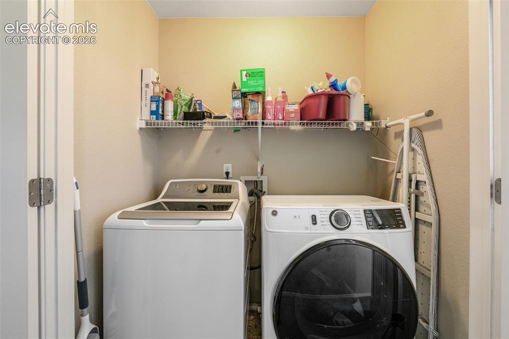Image 25 of 35: Laundry