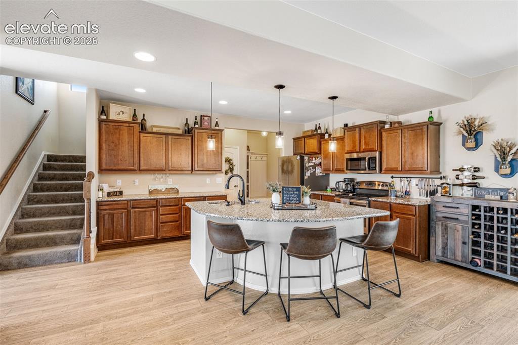 Image 6 of 35: Kitchen