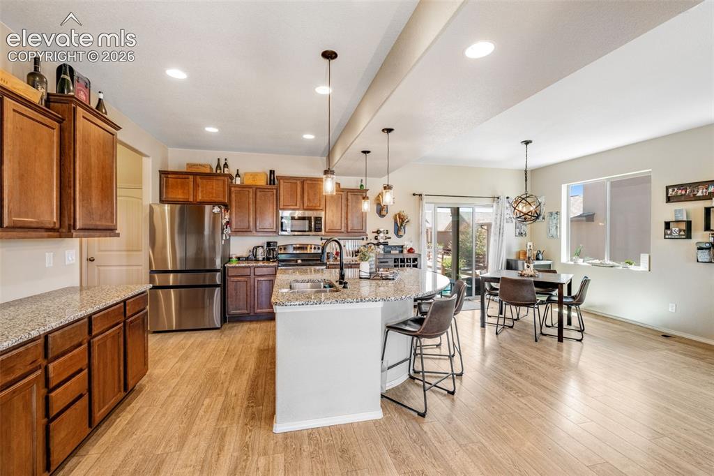 Image 7 of 35: Kitchen