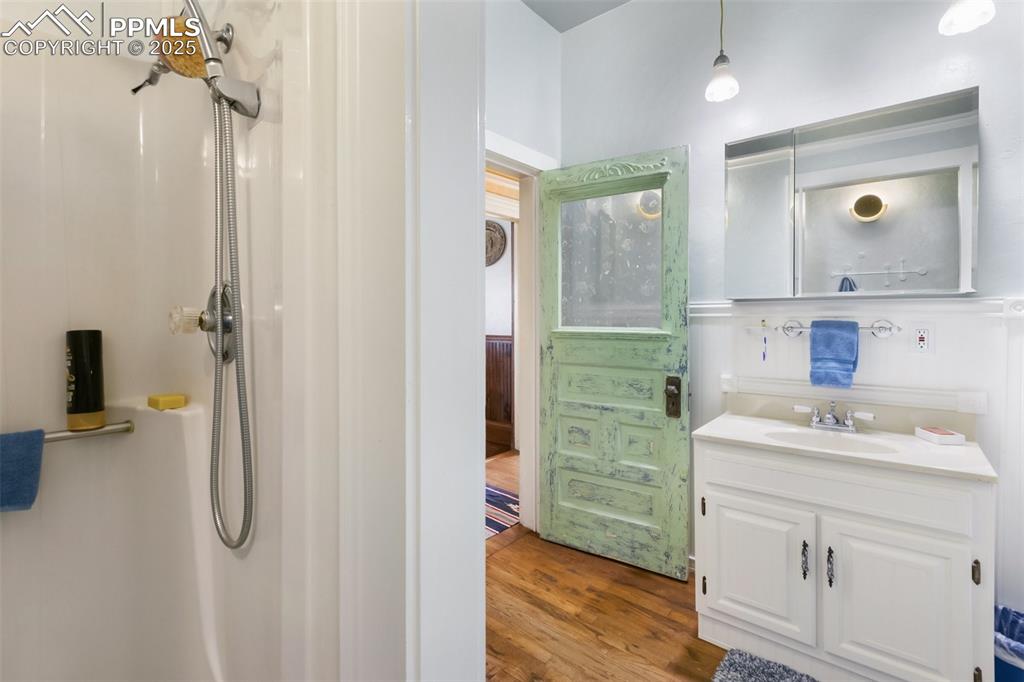 Image 36 of 43: full bath, tub and shower are separate but both present