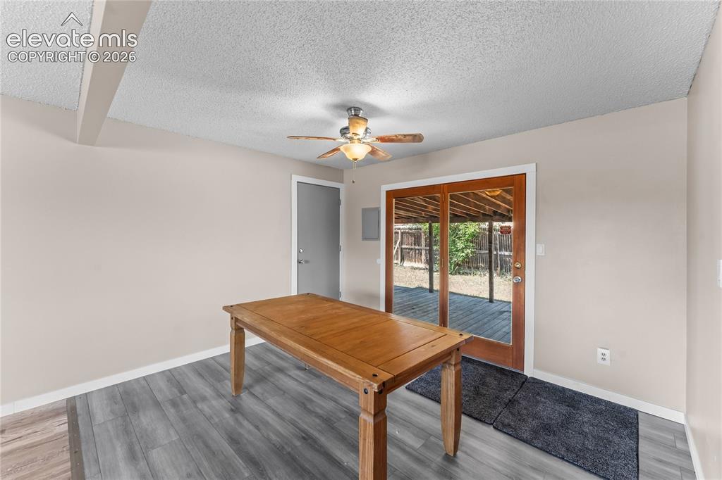 Image 8 of 41: Dining Area