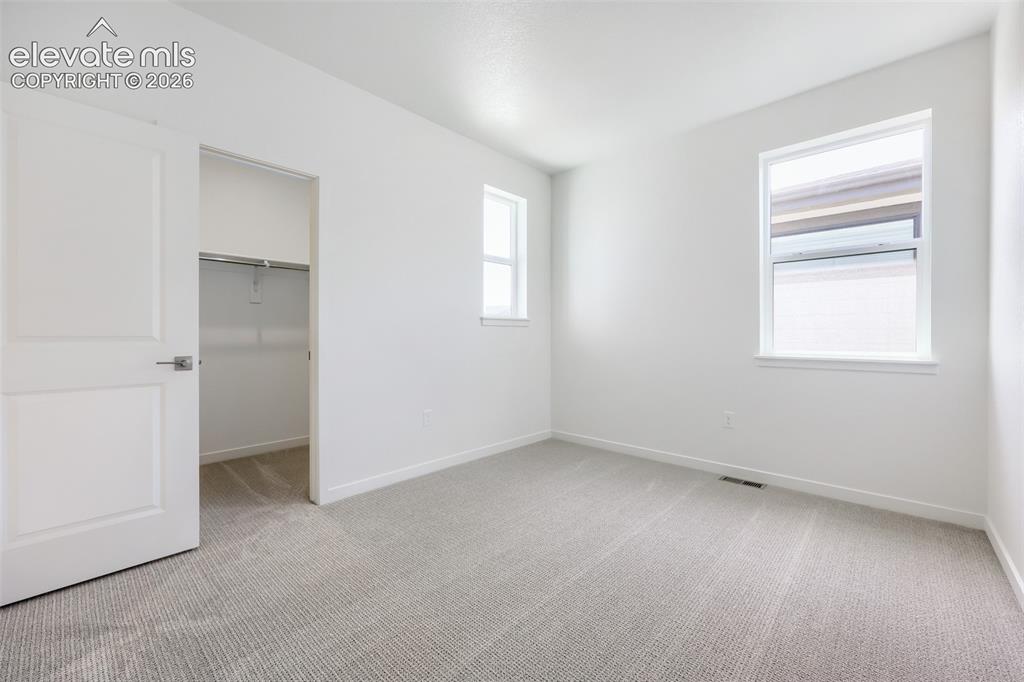 Image 15 of 19: Bedroom