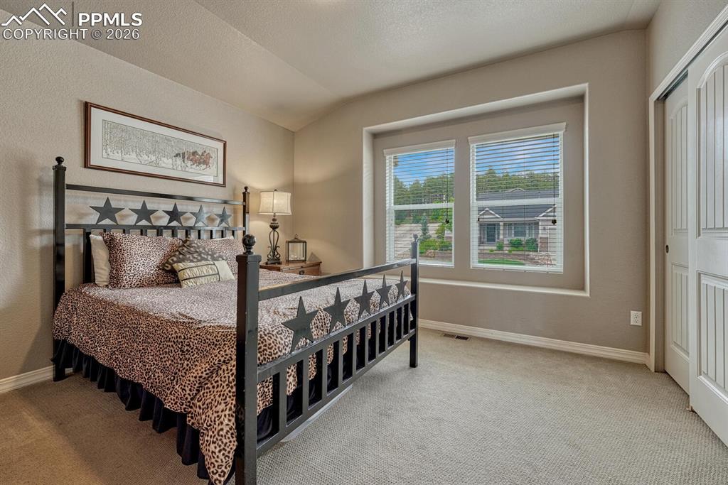 Image 21 of 48: Bedroom