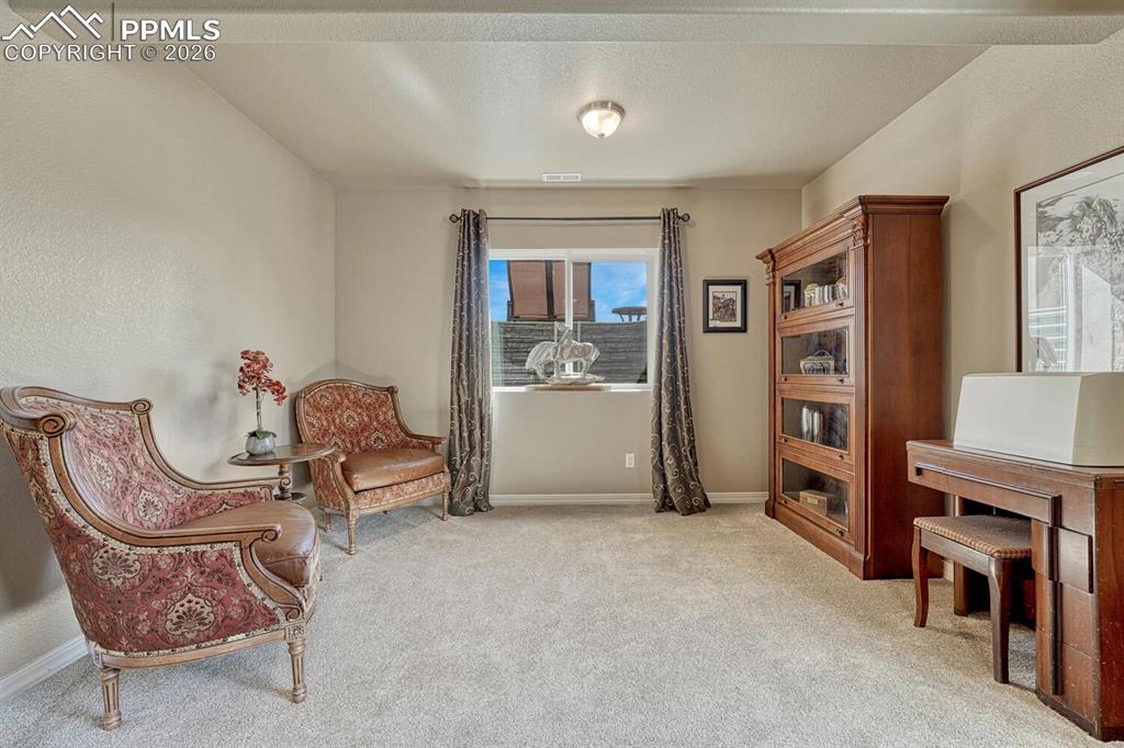 Image 29 of 48: Sitting Room