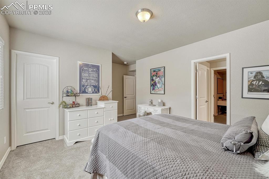 Image 35 of 48: Bedroom