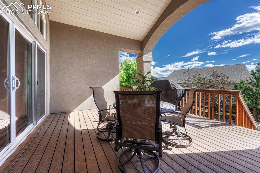 Image 36 of 48: Deck