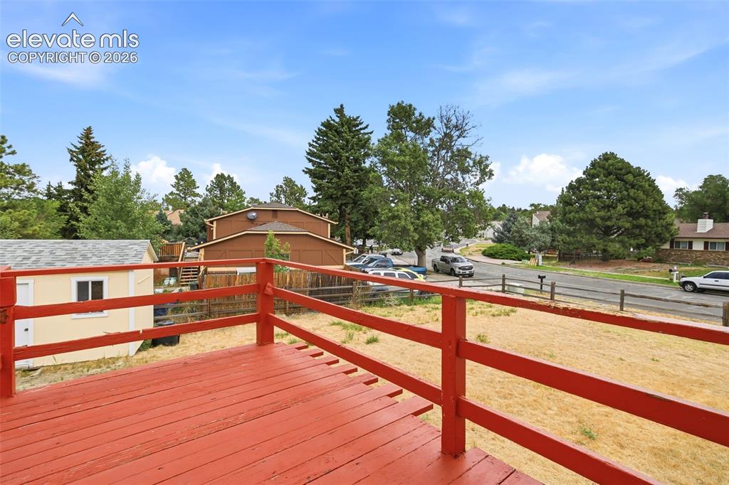 Image 45 of 47: Deck