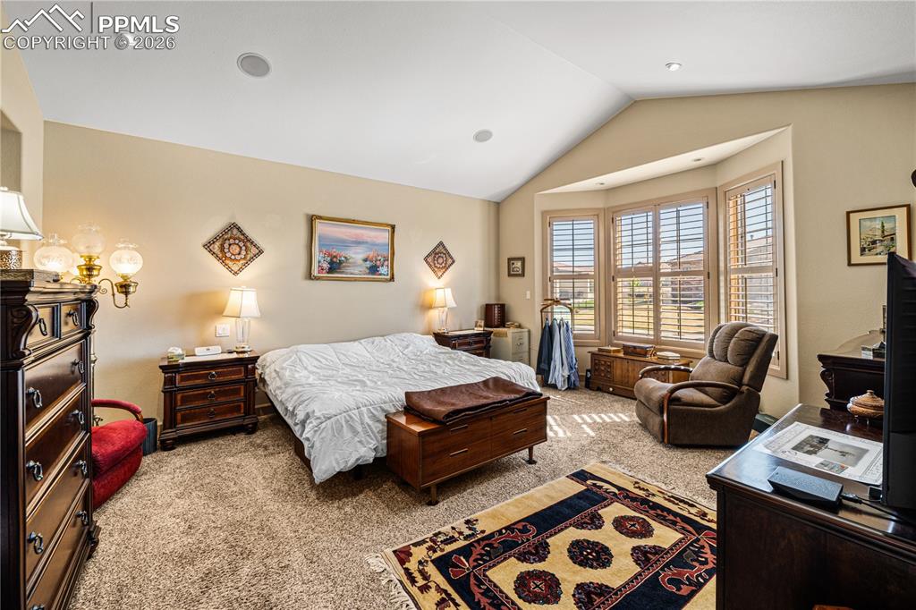 Image 18 of 48: Bedroom