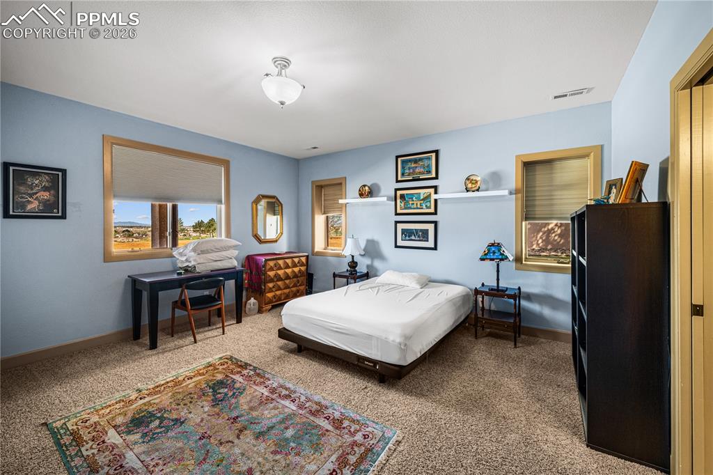 Image 28 of 48: Bedroom