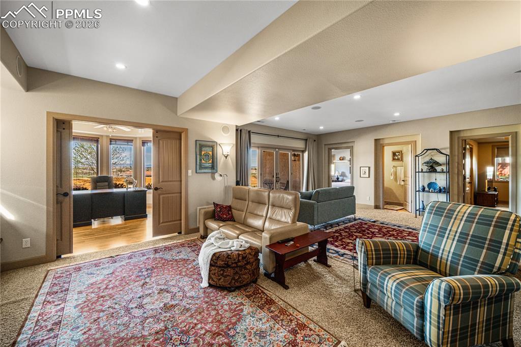 Image 33 of 48: Living Room