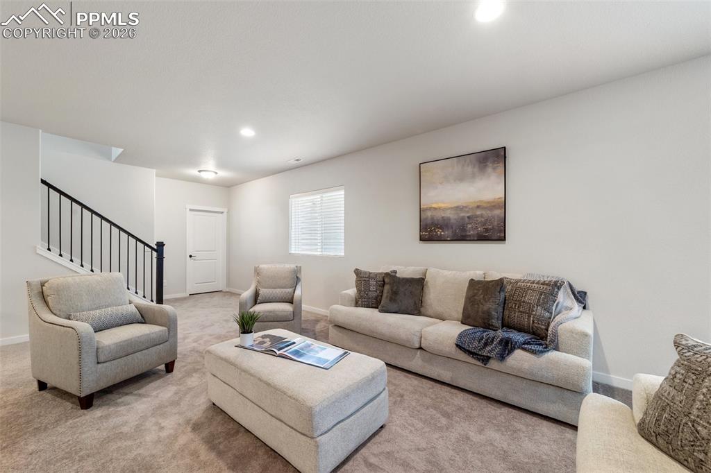 Image 36 of 50: Family Room