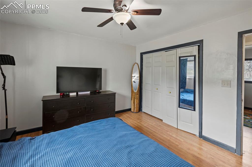 Image 15 of 45: Bedroom