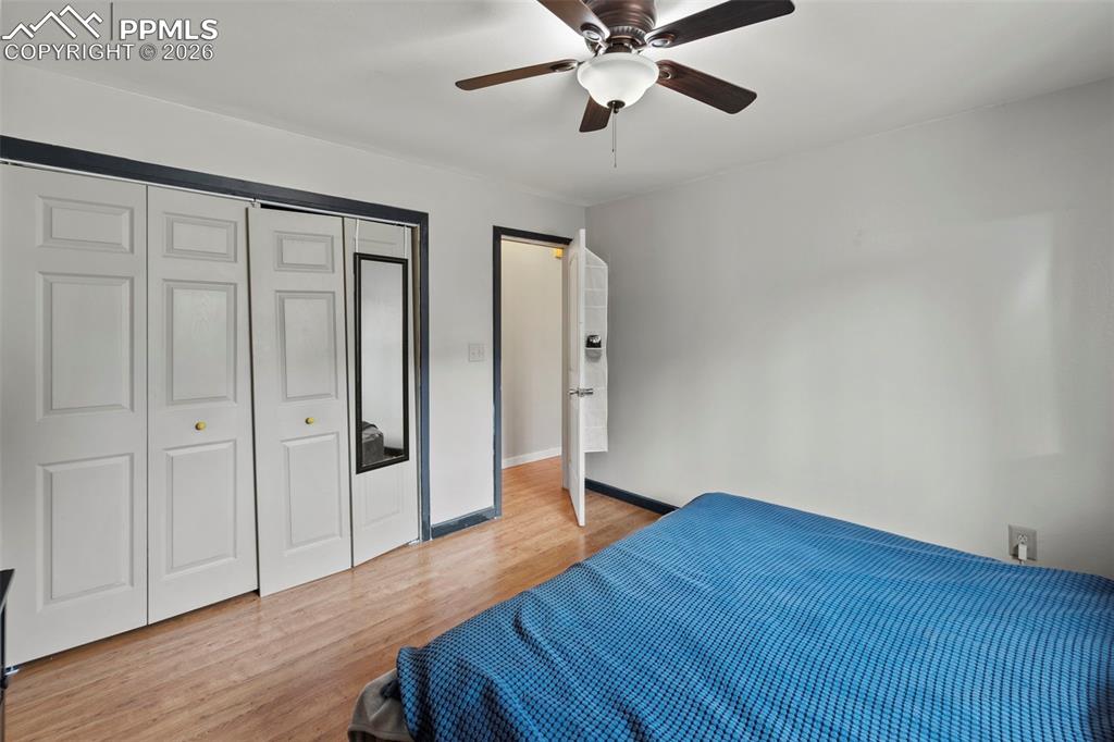 Image 16 of 45: Bedroom