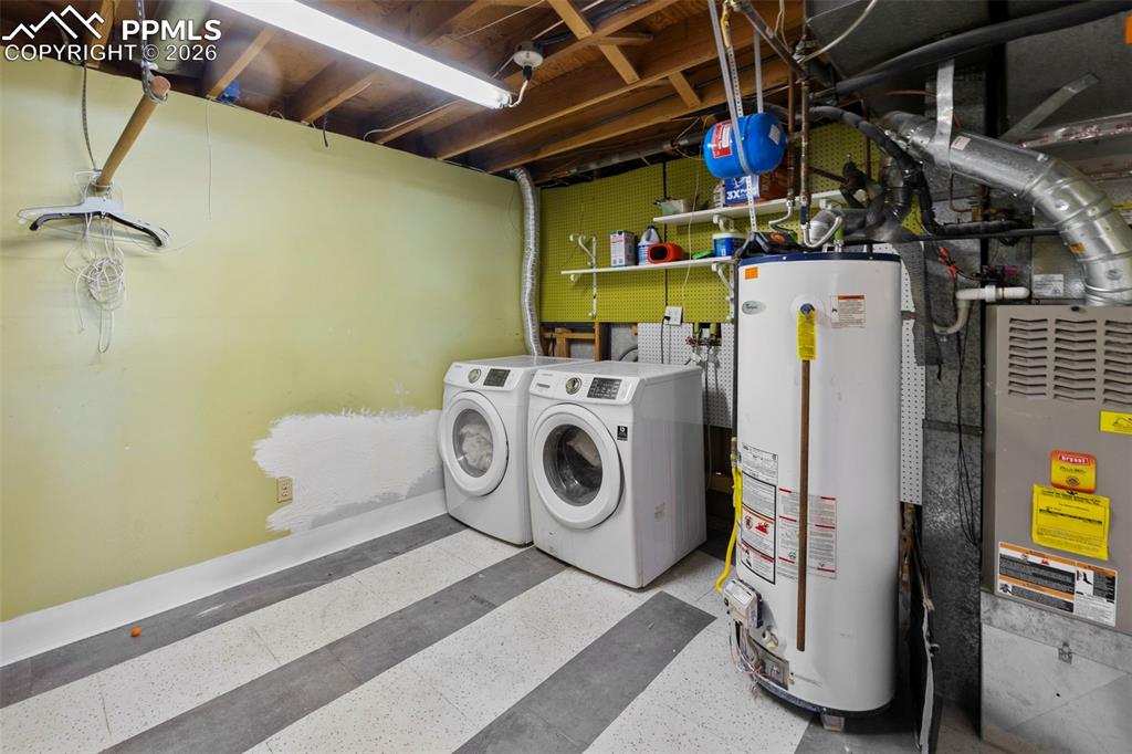 Image 29 of 45: Laundry