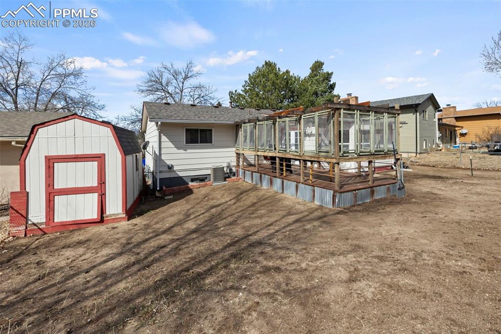 Image 34 of 45: Back of Structure