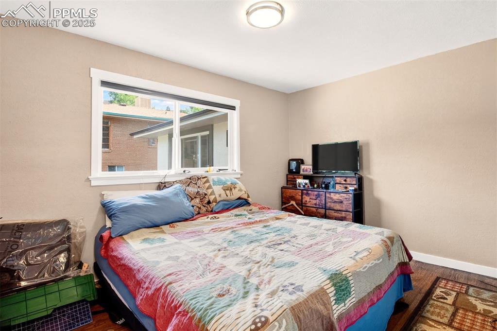 Image 29 of 37: Unit 405 Bedroom #1