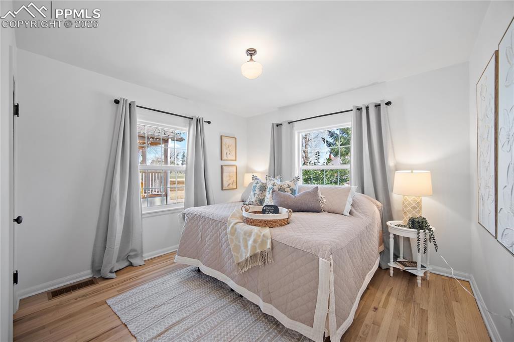 Image 19 of 50: Master Bedroom