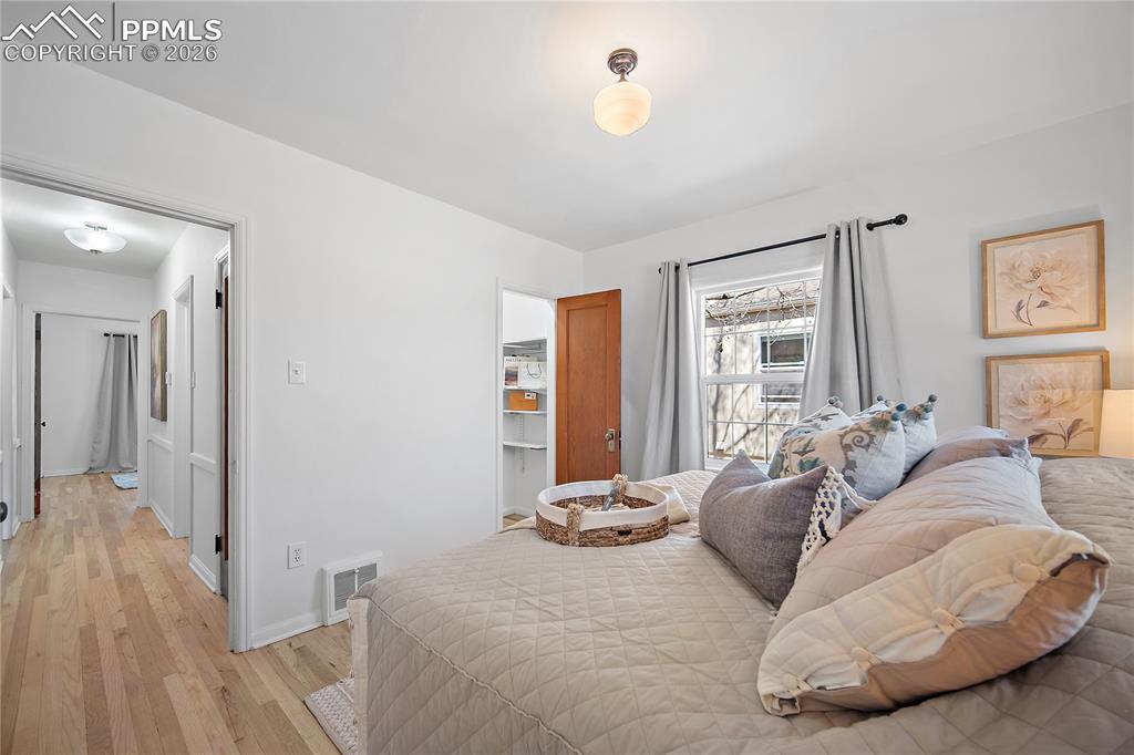 Image 22 of 50: Master Bedroom