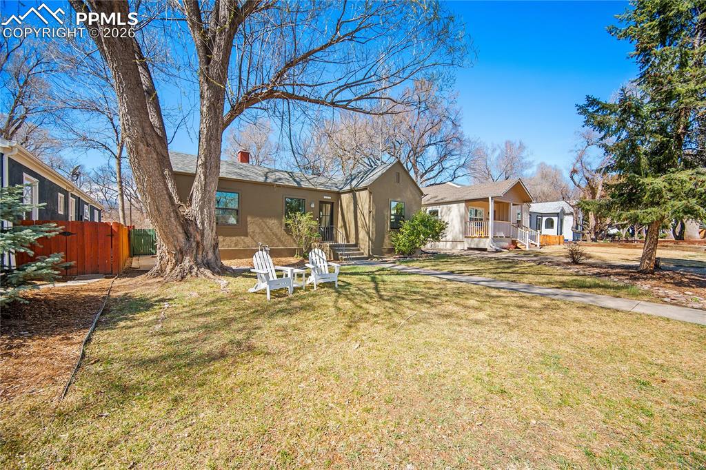 Image 3 of 50: Front of Structure