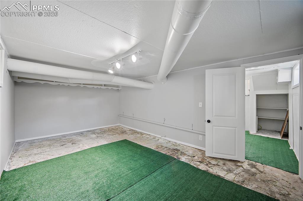 Image 33 of 50: Basement