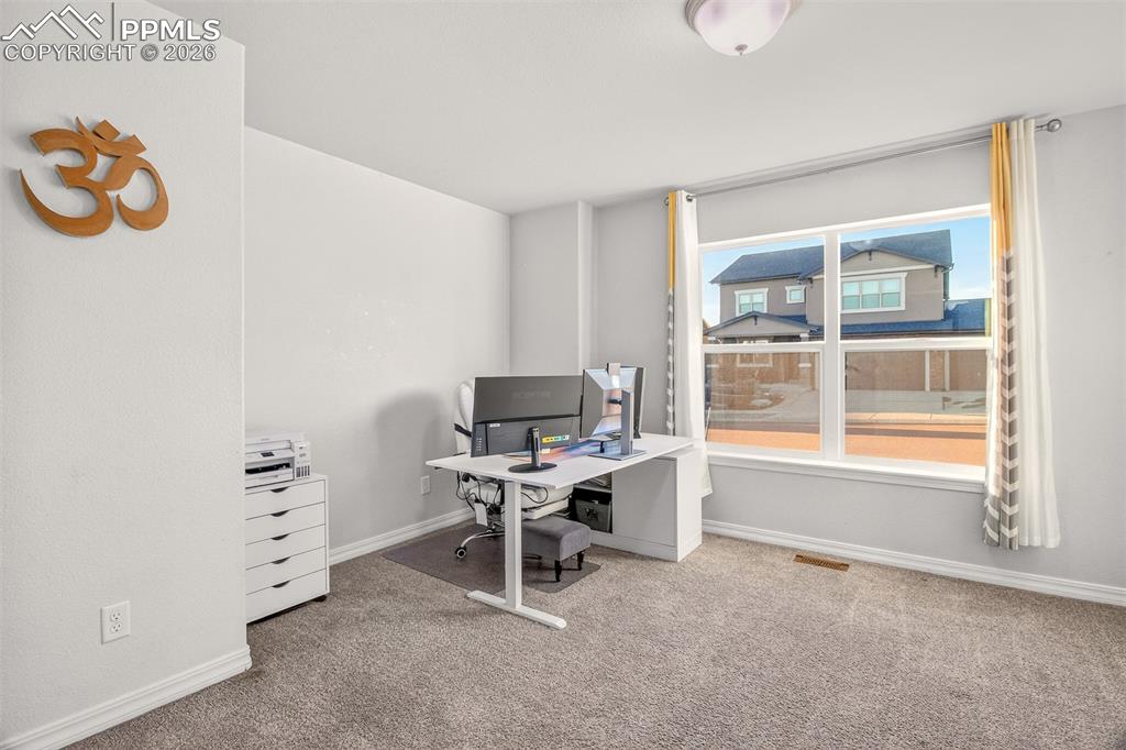 Image 14 of 48: Office